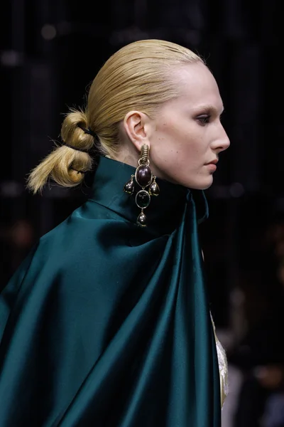 Look 147